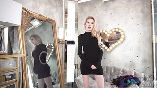 Roxy Cox - Milf Big Tits Mom Tries On Bras For Son